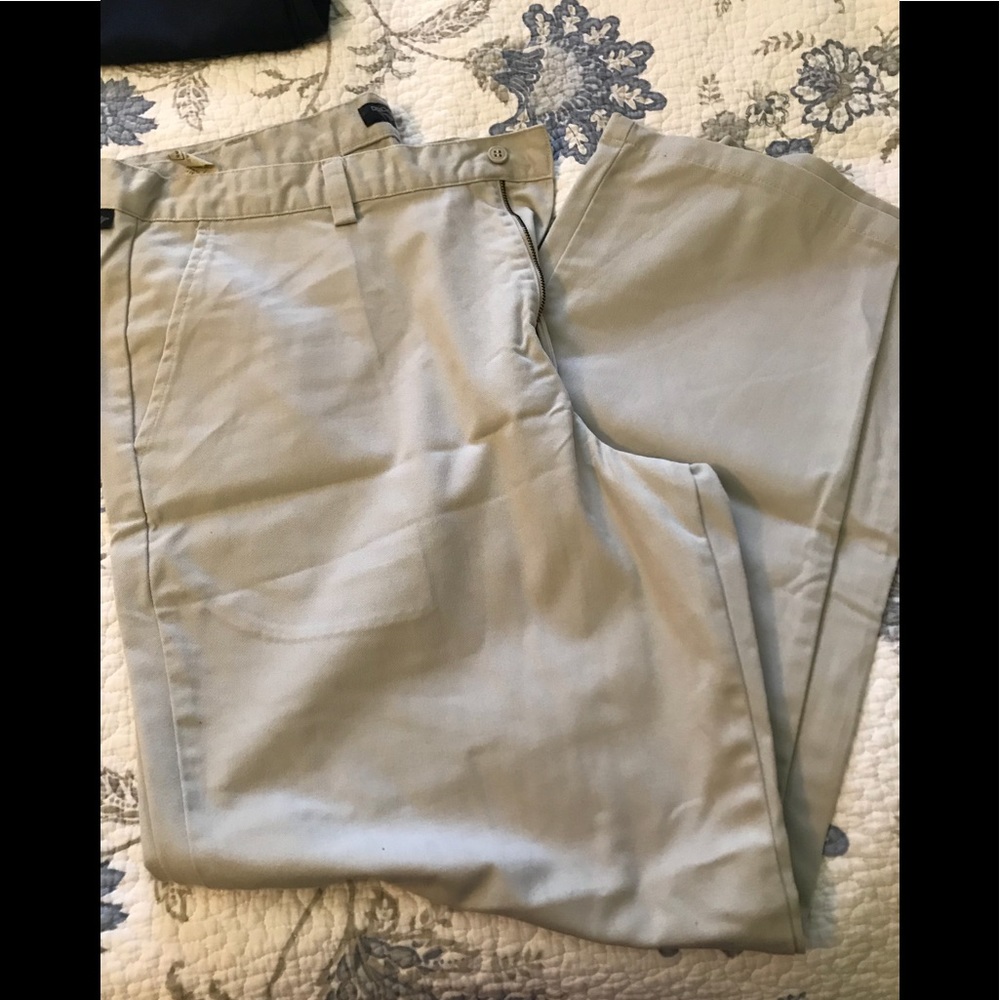 Dockers khakis